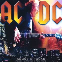 AC-DC : Angus Attacks
